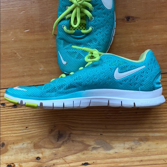 Nike Free Runs 5.0 - Picture 3 of 3